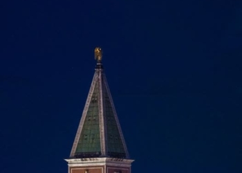 La cometa Neowise ben visibile sopra le nostre città