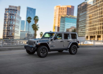 La nuova Jeep Wrangler 4xe protagonista