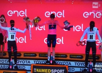 Mai visto un giro con una maglia “rosa” all’ultima pedalata