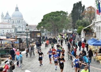 La maratona più affascinante del mondo e ora la più strana