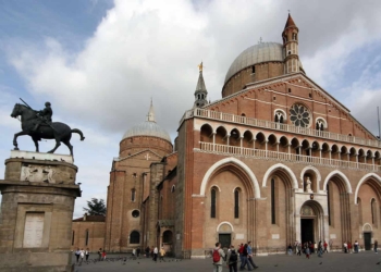 Non so più che Santo pregare