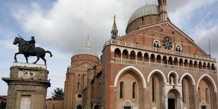 Non so più che Santo pregare