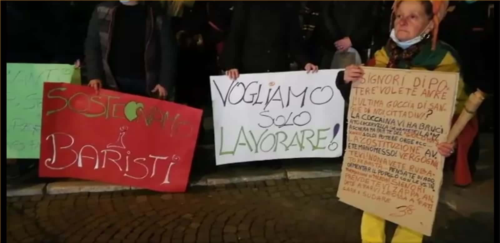 Belluno: così marito e moglie raccolgono la protesta in piazza