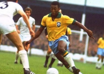 C’è solo un “re” del calcio. Si chiama Pelè