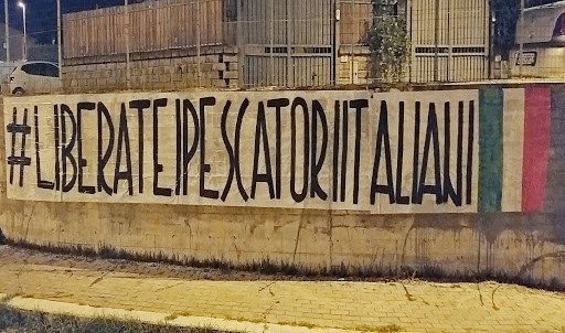 Riprendiamo i pescatori prigionieri dei libici