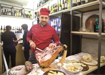 Cristian Florio e il suo bollito con la  Pearà