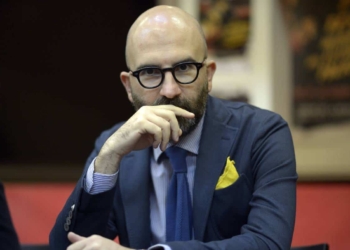 Io sono l’abisso…e dal lago emerge Carrisi