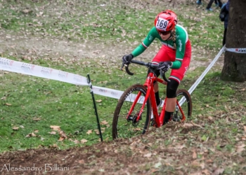 Col freddo e senza pubblico ma il ciclocross non si ferma