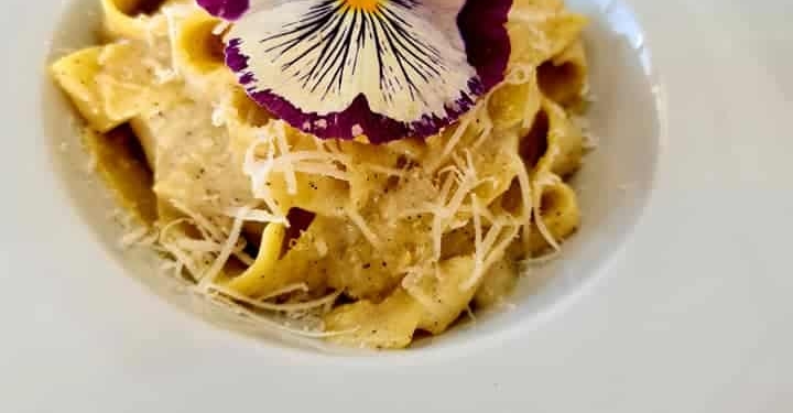 Valentin  Caramlau e la sua pasta cacio e pepe