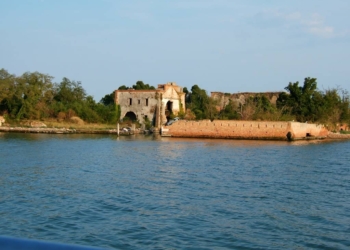 San Giorgio in Alga l’isola abbandonata