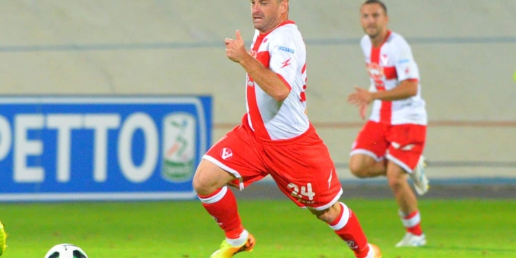 Così l’uomo delle punizioni siede sulla panchina del Mestre