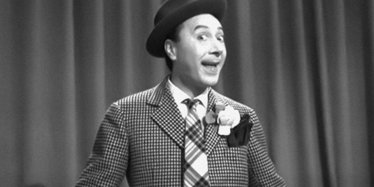 Da Petrolini alla Wandissima. Siamo un popolo di spettatori