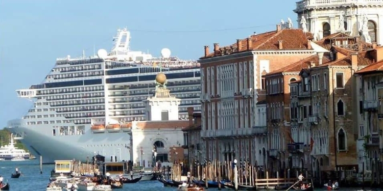 Olivetti: troviamo spazio per una nuova stazione marittima