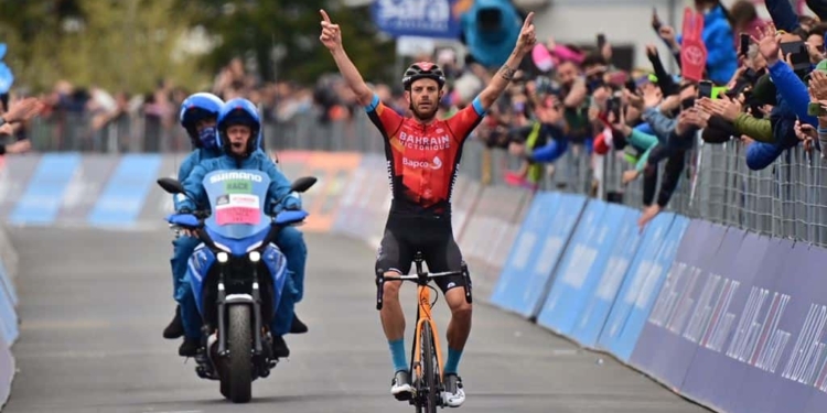 L’impresa di Caruso. Il gregario di 34 anni