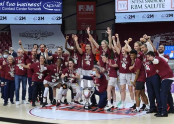 La Reyer femminile, tocca il cielo