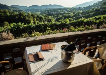 Andreetta e la faraona con salsa peverada