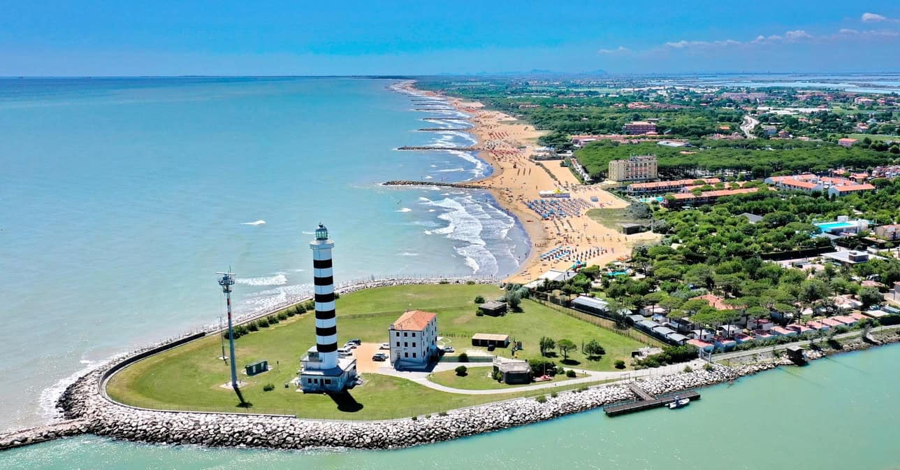 In 2 giorni in 800mila sulle spiagge veneziane