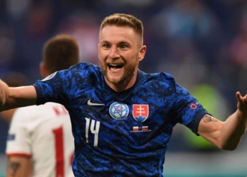 Skriniar mette ko la Polonia di Lewa