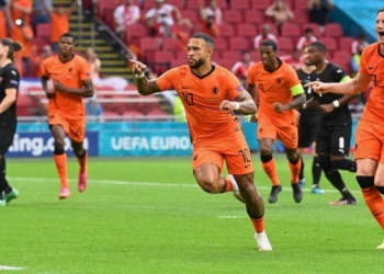 L’Olanda vince 2-0 ed è primo posto sicuro