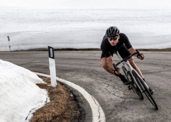 Con la “Dogma F” la bici diventa spaziale
