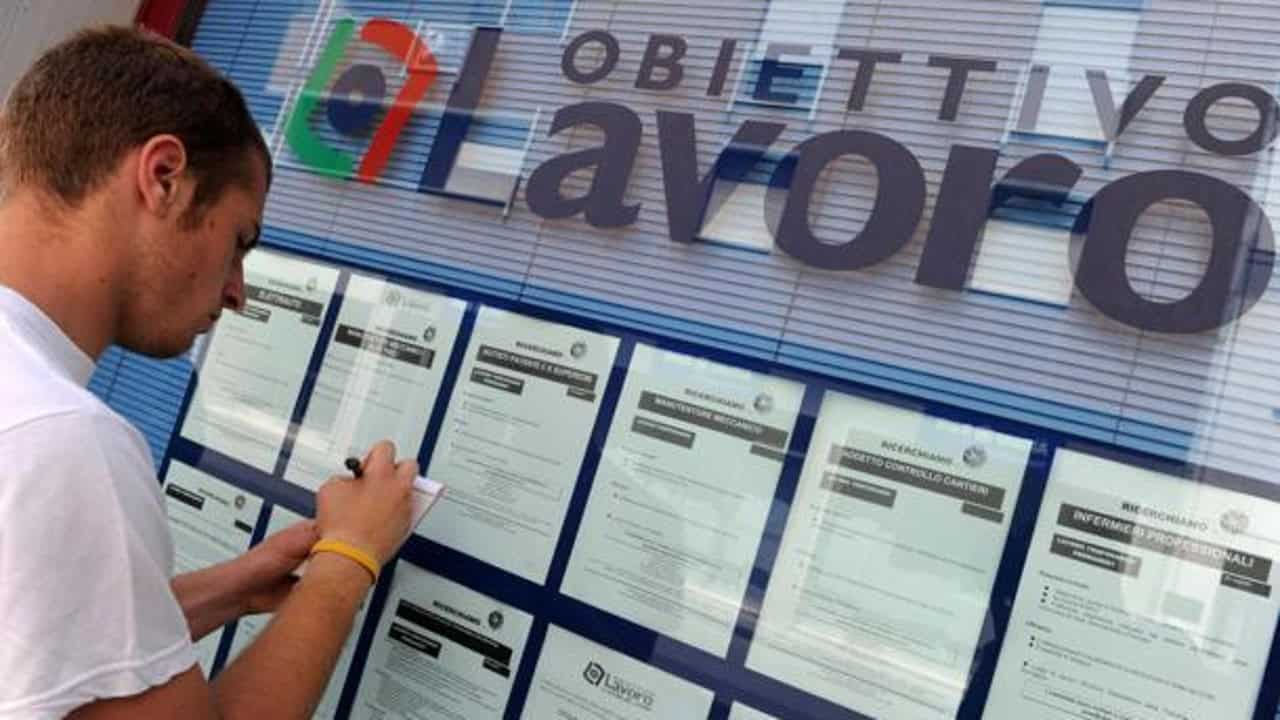 Più posti di lavoro e anche più disoccupazione