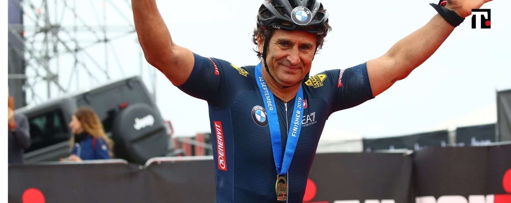 Alex Zanardi, l’eroe è tornato a casa