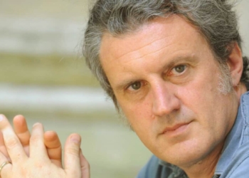 Torna Schiavone e prende il piatto