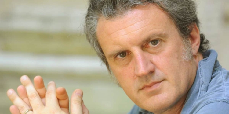 Torna Schiavone e prende il piatto