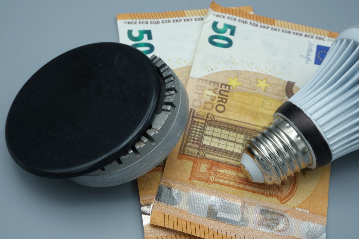 Bollette luce e gas: come contenere i costi