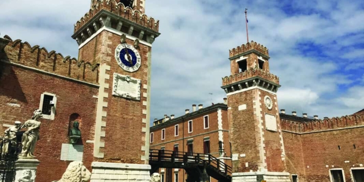 Arsenale: che scandalo. Sconfitta per Venezia