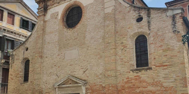 43 chiese chiuse e 50 capolavori negati