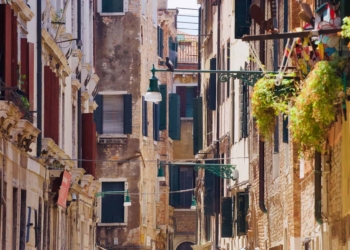 Una città allo specchio