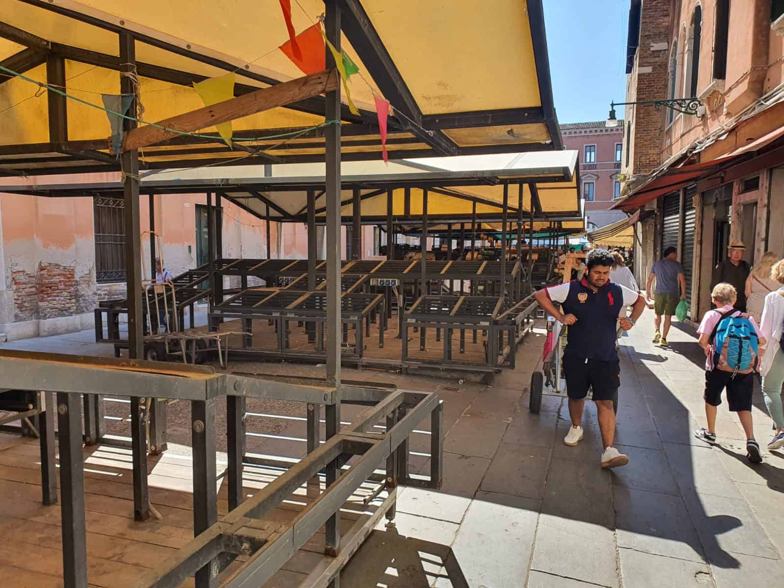 Rialto, specchio della crisi di una città