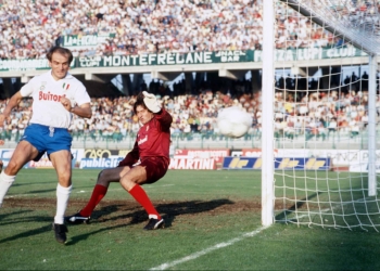 E Garellik vinse 2 scudetti parando con i piedi