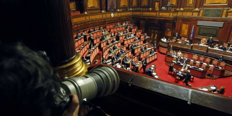 Effetto rosatellum e tutti sui social