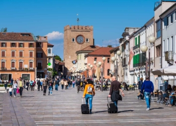 Gente di terraferma: una quasi storia di Mestre