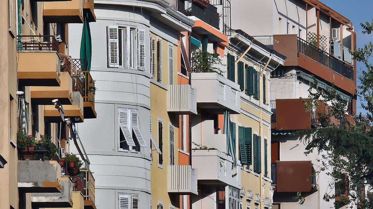 Direttiva UE e Case green: Governo e imprese contro