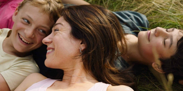 Due adolescenti, l’amicizia e la poesia di un bel film