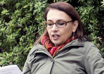 Sei donne, la malattia e una generazione in fuga