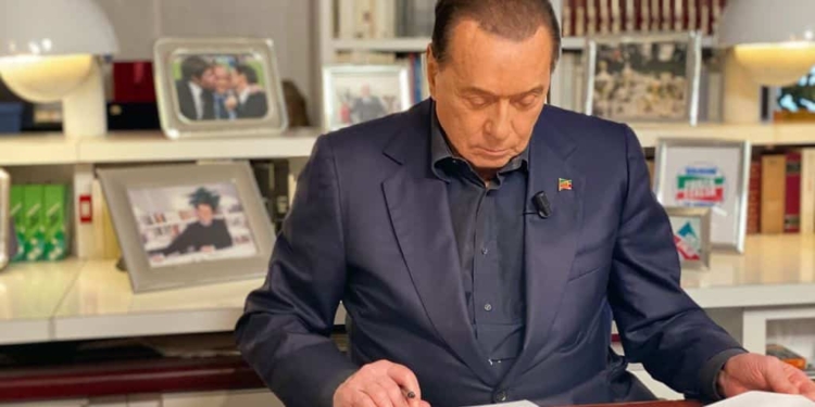 E’ una perdita per l’Italia. Rimpiangeremo Berlusconi
