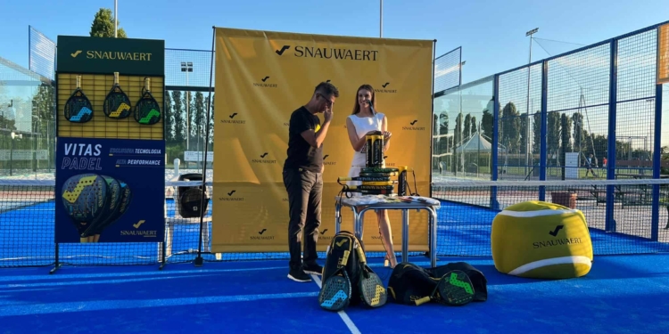 Nuove racchette “spaziali” per il padel