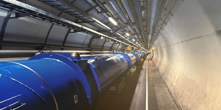 Il CERN apre al mondo la Porta della Scienza