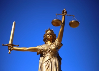 I padri difendano i figli, ma anche la Giustizia