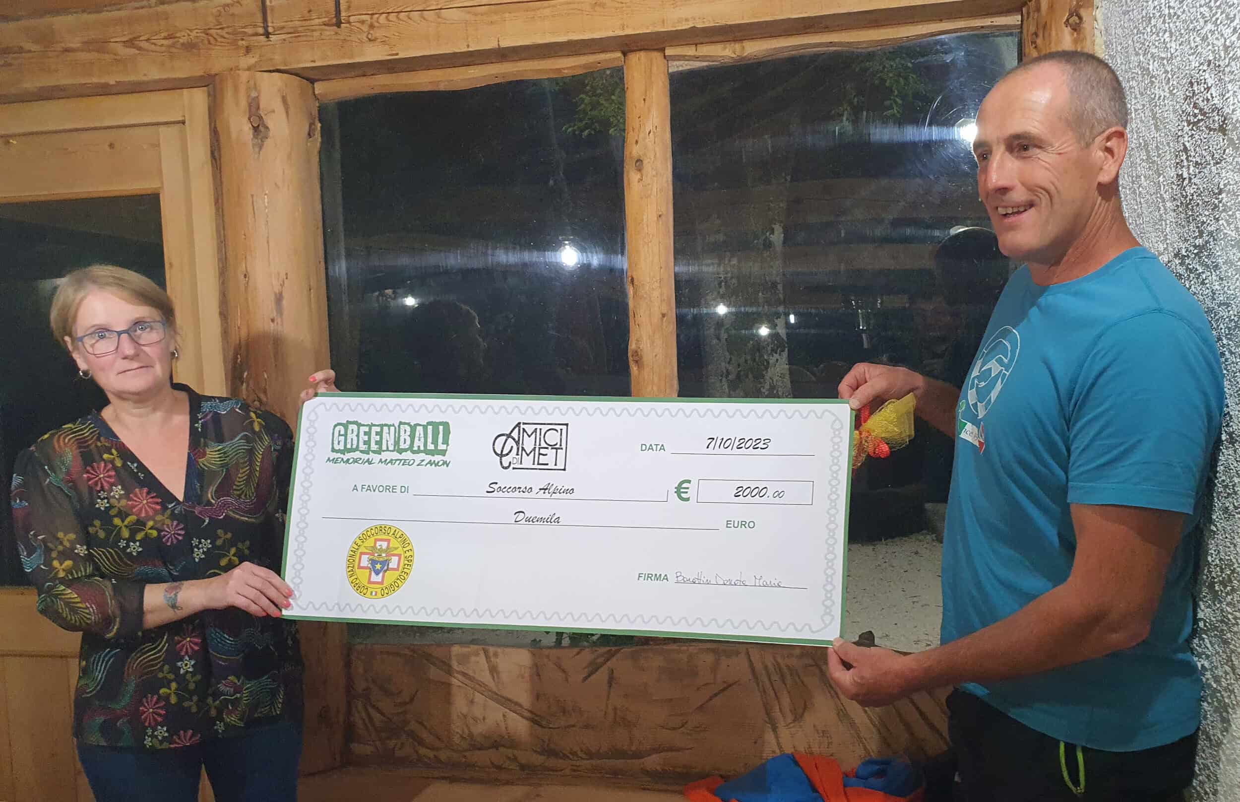 GreenBall: dagli Amici di Met 2.000 euro al Soccorso Alpino