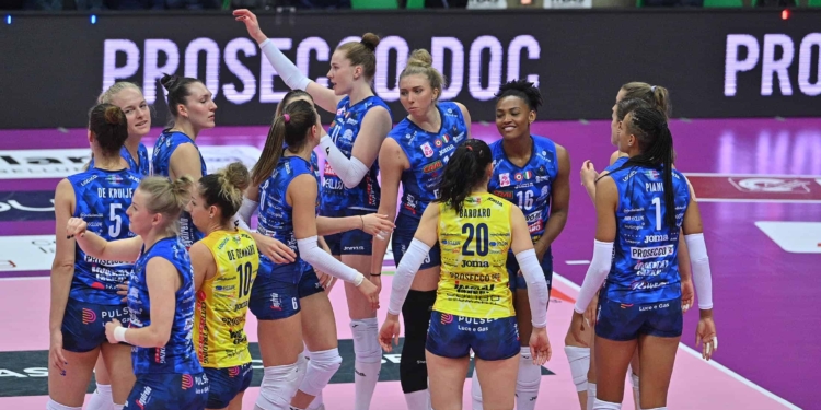 Le Pantere contro le Gatte per conservare l’imbattibilità