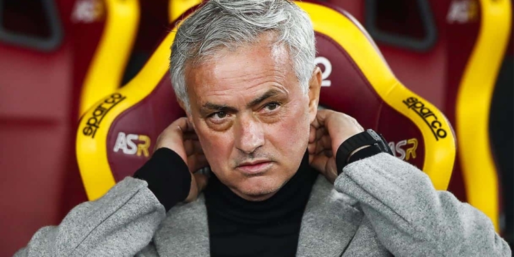 Mourinho: capolinea Roma