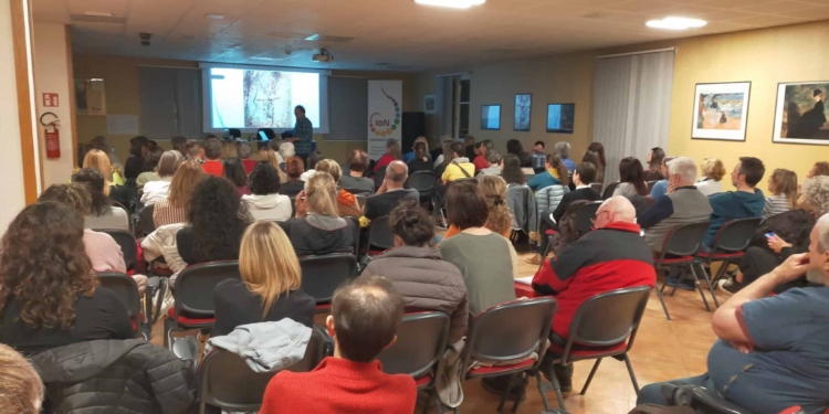 Alla biblioteca di Cavalese il maggio tra i libri parte con le Mamme