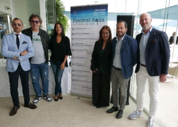 “AQUA”, a Jesolo il festival: parole, musica e idee in riva al mare