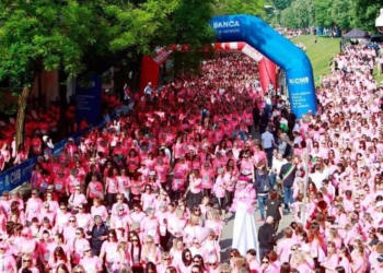 Un fiume rosa di 10 mila donne invade Treviso