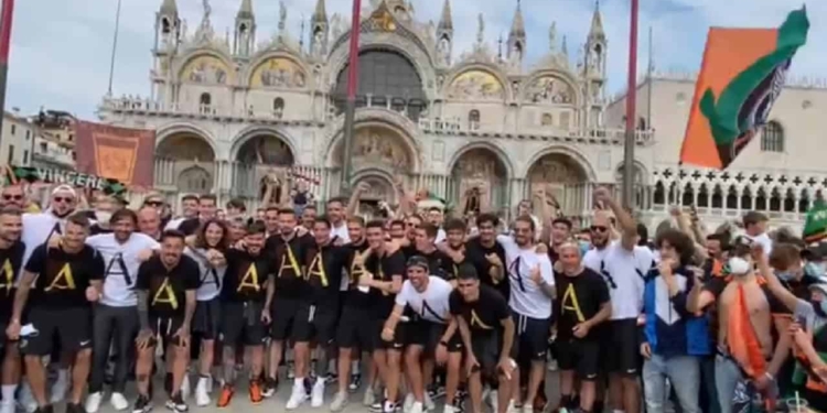 Venezia in A: ho visto la gente felice e credo nel “Doge vichingo”